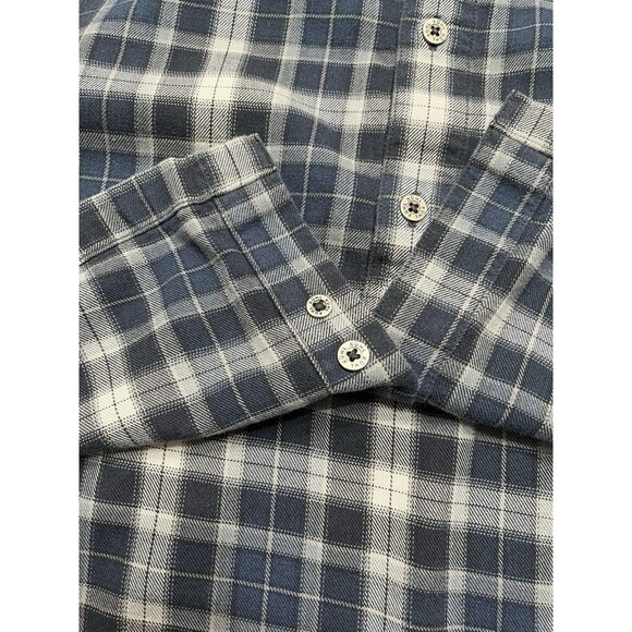 Kuhl Men's Flannel Shirt Size Medium Blue Plaid Long Sleeve Button-Up Outdoor - Picture 8 of 15